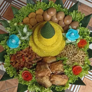 Tumpeng Solo